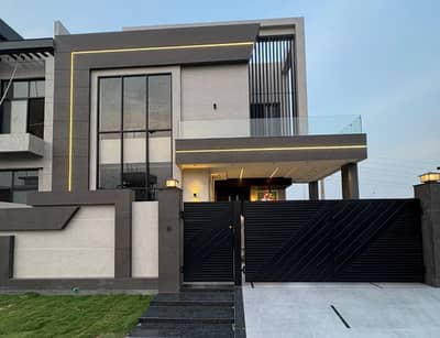 100% Orignal 9.33 Marla Luxury House For Sale In DHA Phase 4 Block-KK Lahore.