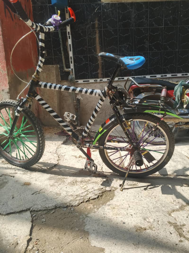 Hamid Khan 3