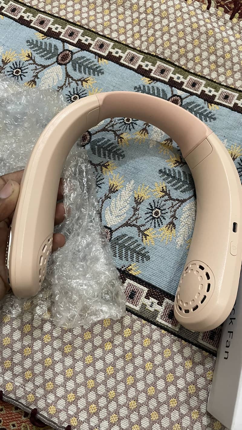 NeckFan 4