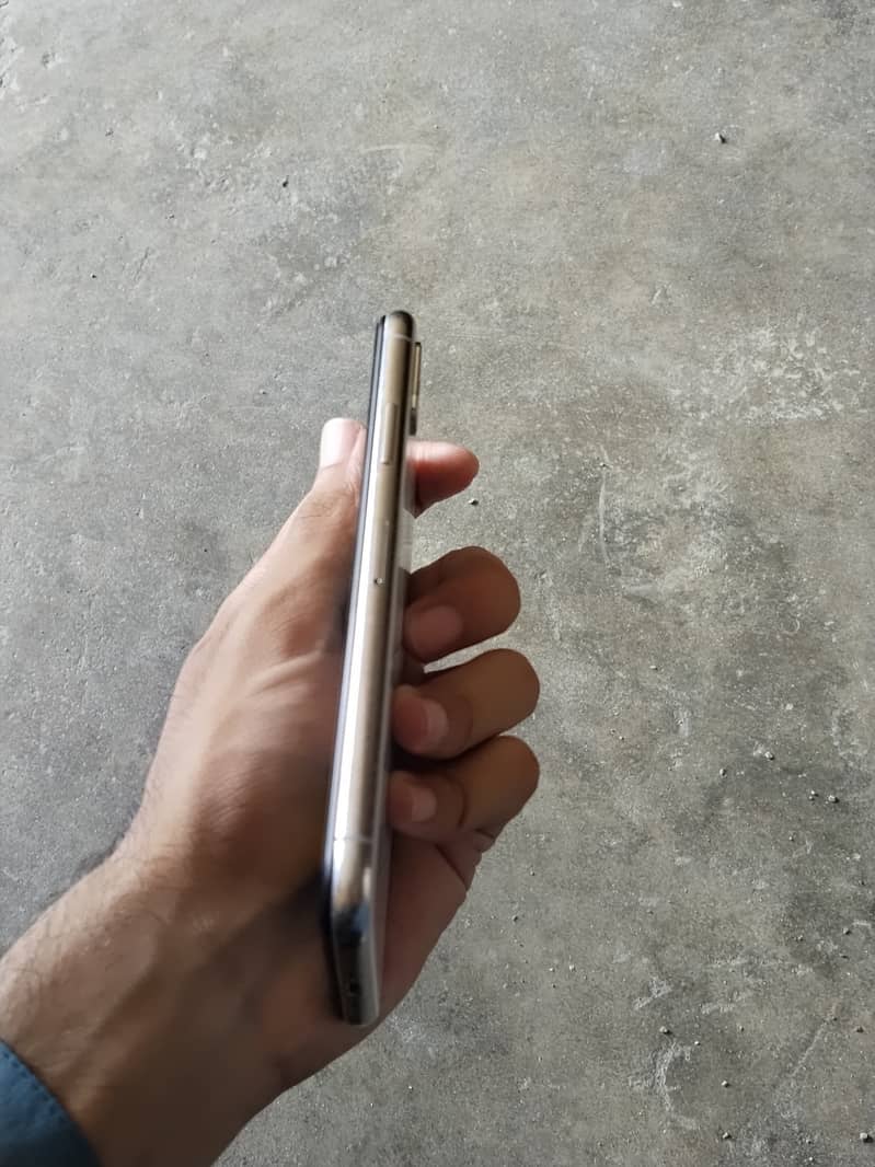 iPhone X sim glitch 3