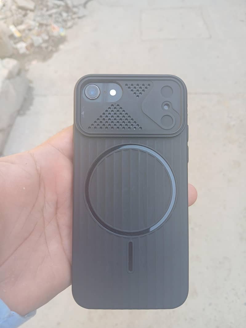 Apple iPhone 8 4