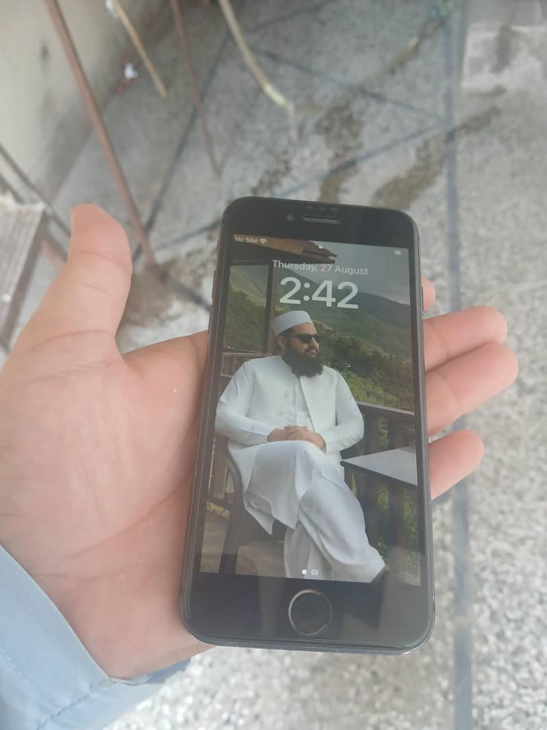 Apple iPhone 8 7