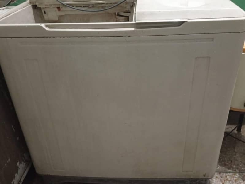 Semi Automatic Top Load Washing Machine 6
