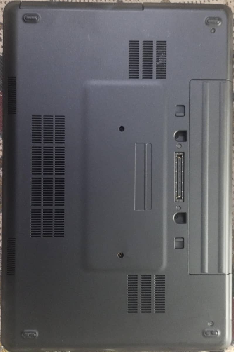 Dell latitude E5540 1