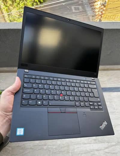 Lenovo ThinkPad X1 Carbon Gen 5 | Core i7 / 8GB / 256GB SSD