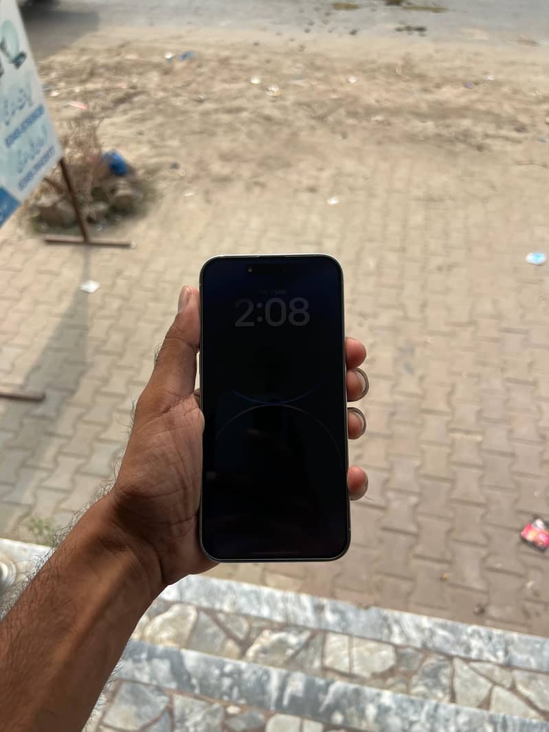 iPhone 14 Pro Max 7