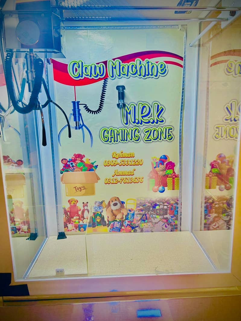 Claw machine 7
