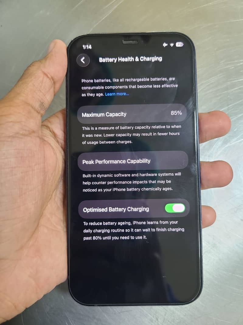 Apple iPhone 12 3