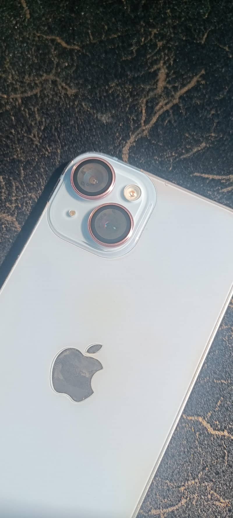Apple iPhone 14 4