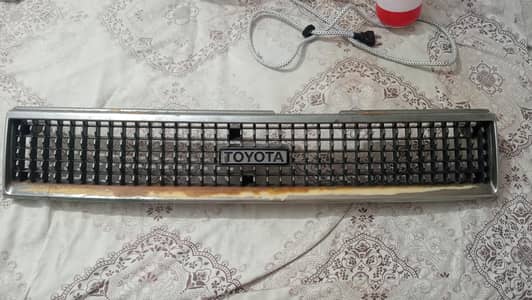 Toyota Corolla 86 front grill