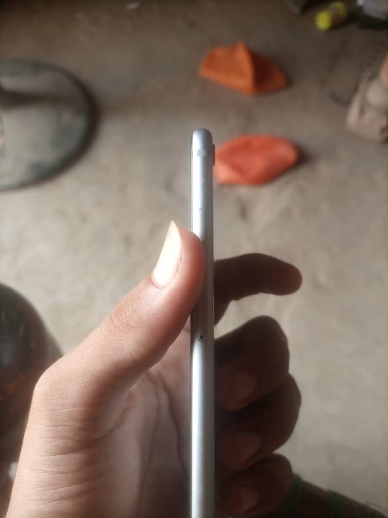 Apple iPhone 6S 0