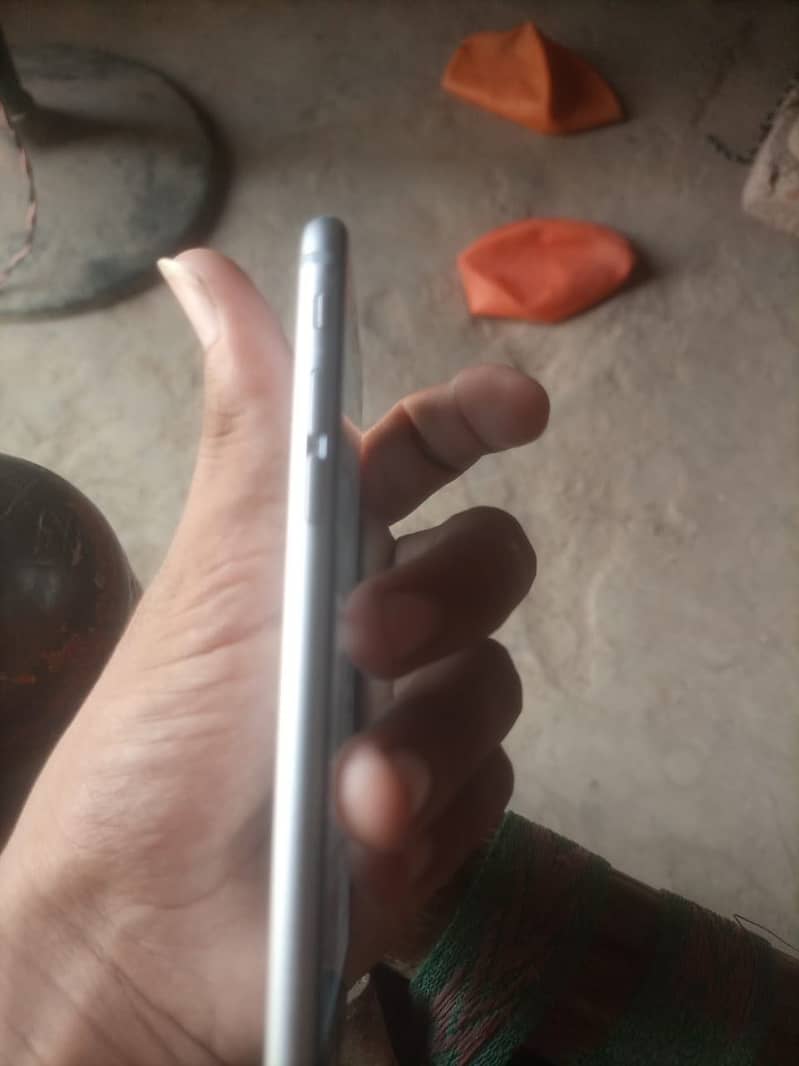 Apple iPhone 6S 3
