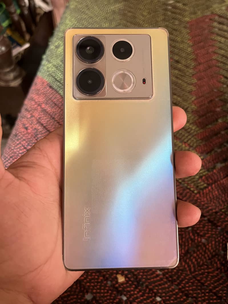 Infinix Note 40 0
