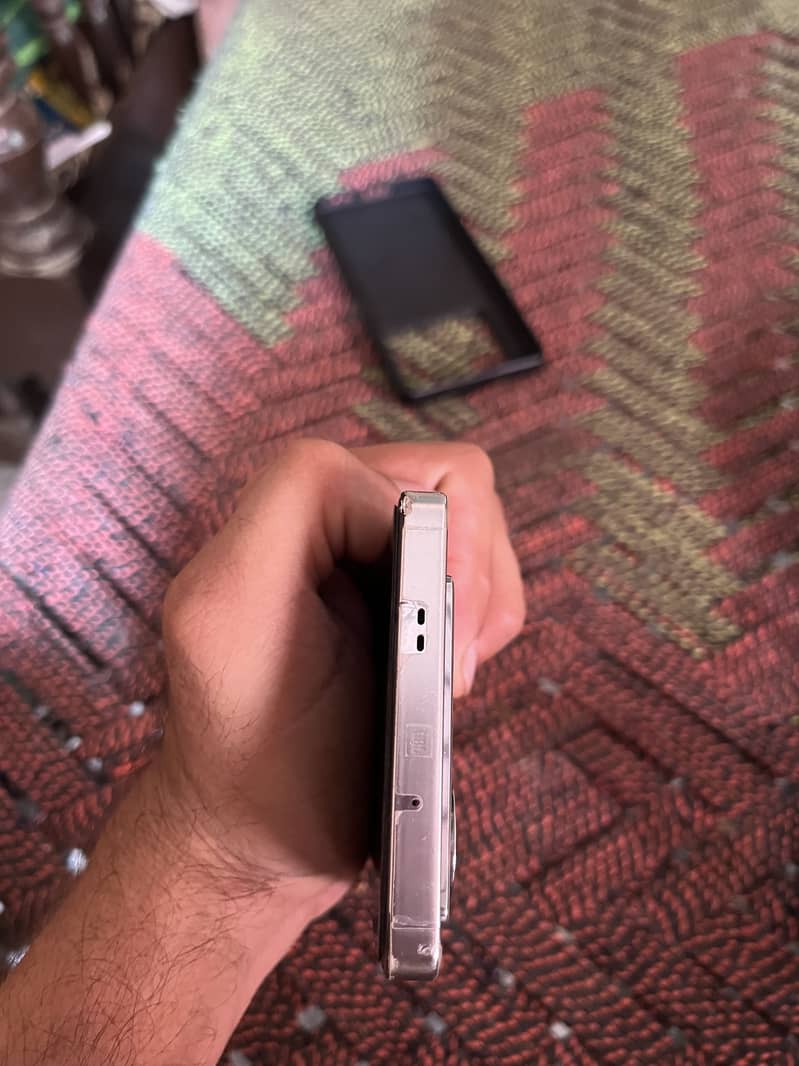 Infinix Note 40 5
