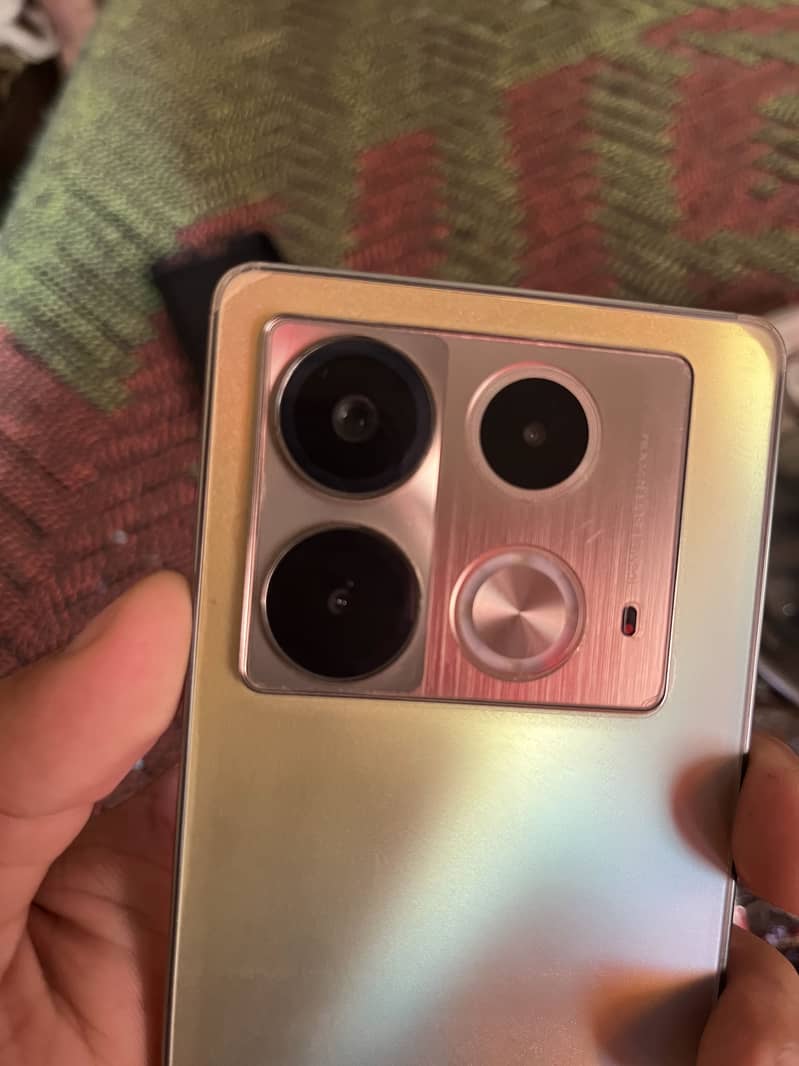 Infinix Note 40 6