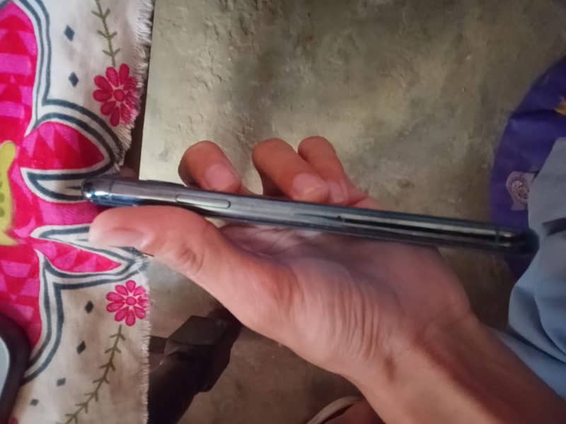 Apple iPhone 11 Pro 7