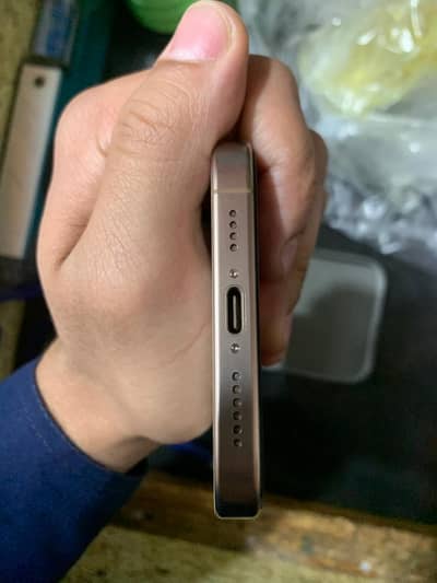 Apple iPhone 16 Pro Max