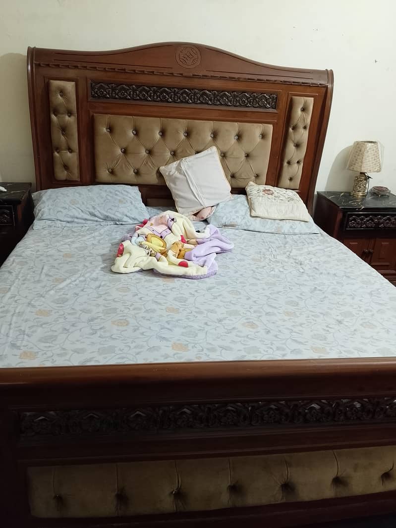 Furniture 0