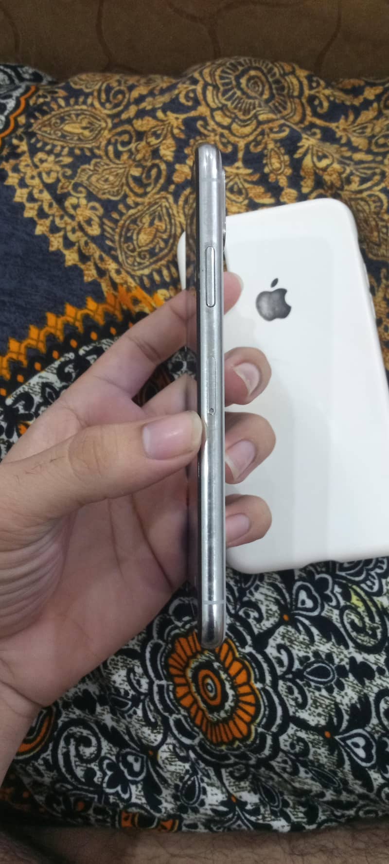 Apple iPhone X 3