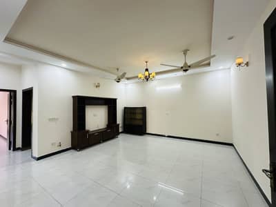 12 Marla Upper Portion for Rent