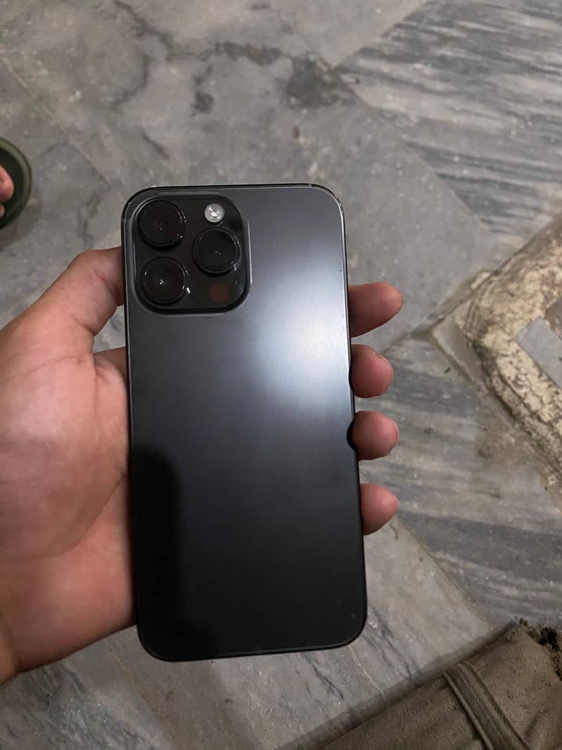 Apple iPhone 14 Pro Max 6