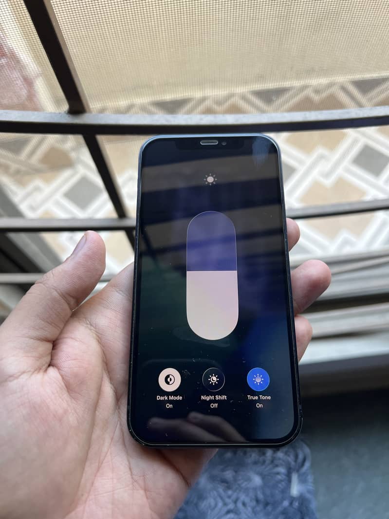 iPhone 12 2
