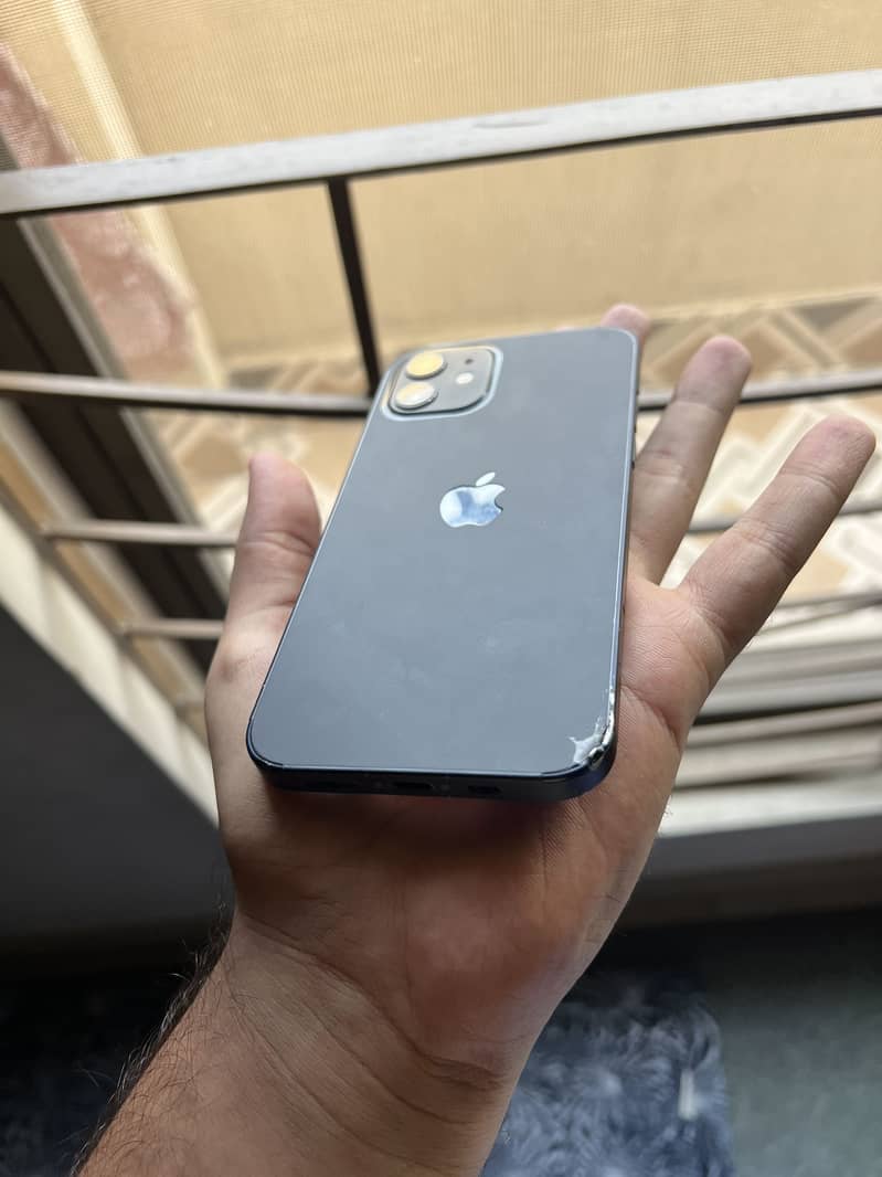 iPhone 12 10