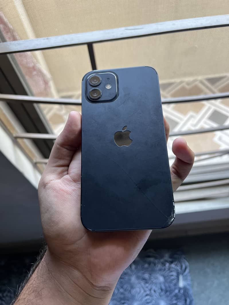 iPhone 12 11