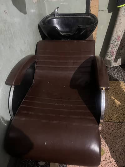 Head wash chair salon