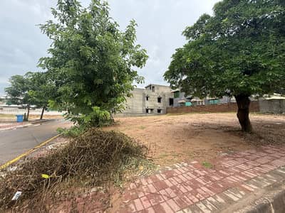 Kanal boulevard and corner plot for sale in phase 2 Bahria Town Rawalpindi