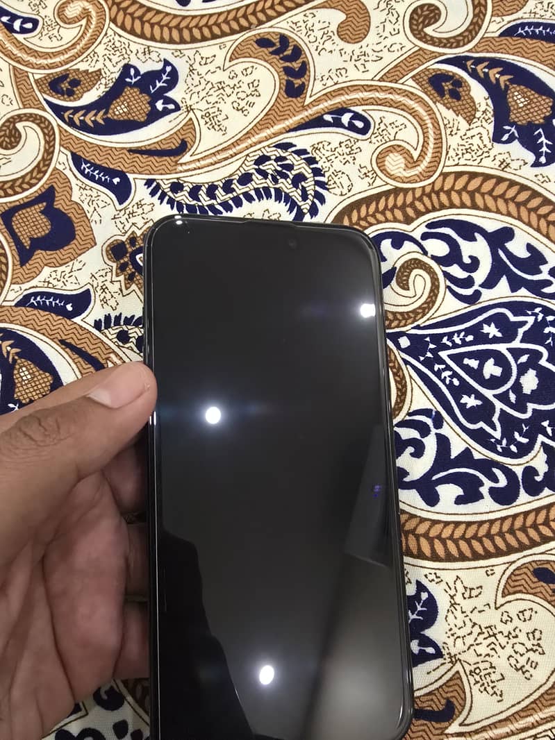 Apple iPhone 15 Pro Max 1