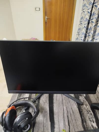 Philips Evnia 25M2N3200 180Hz ips model