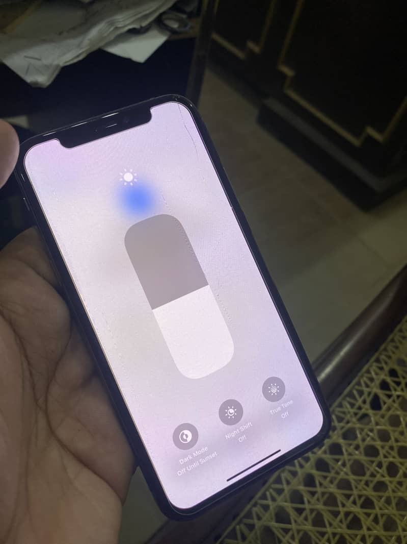 Apple iPhone XS 3