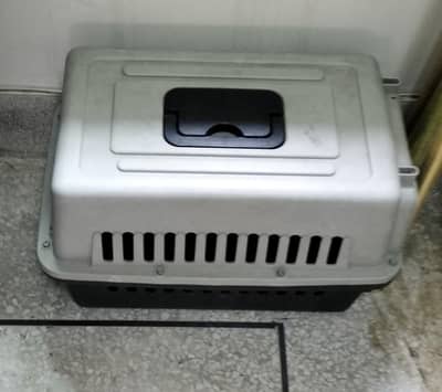 Cat cage