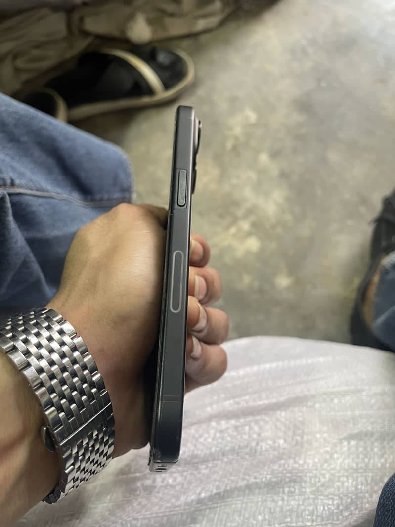 Apple iPhone 15 0