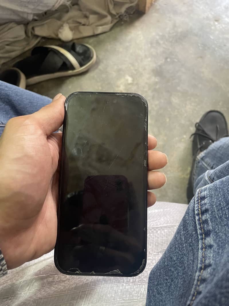 Apple iPhone 15 4