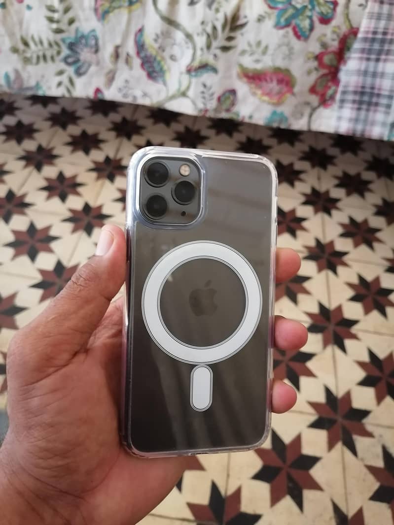 Apple iPhone 11 Pro 0