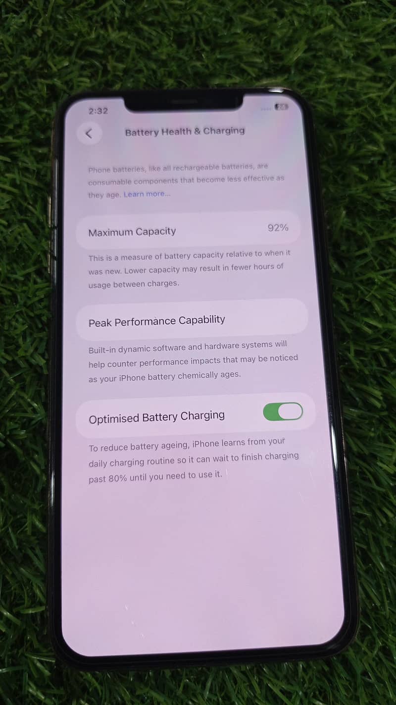 Apple iPhone 11 Pro Max 2