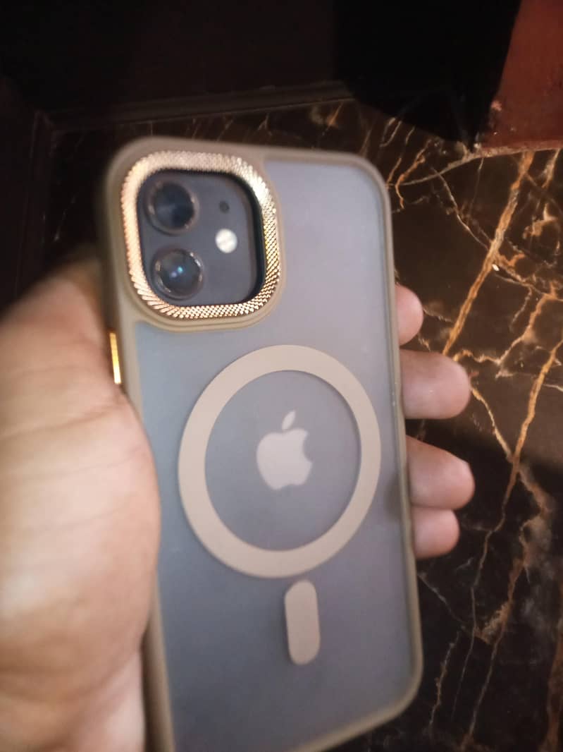 Apple iPhone 12 1