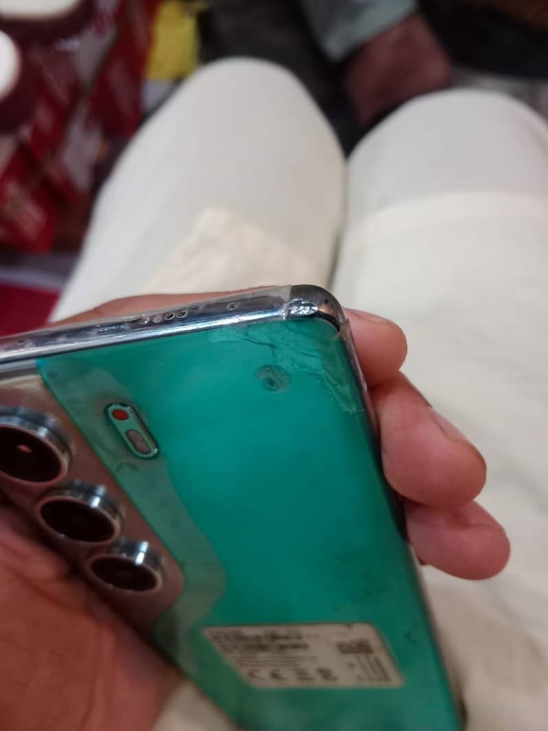 Tecno CAMON 40 Pro 5