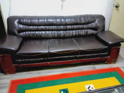 Sofa set at negotiable price