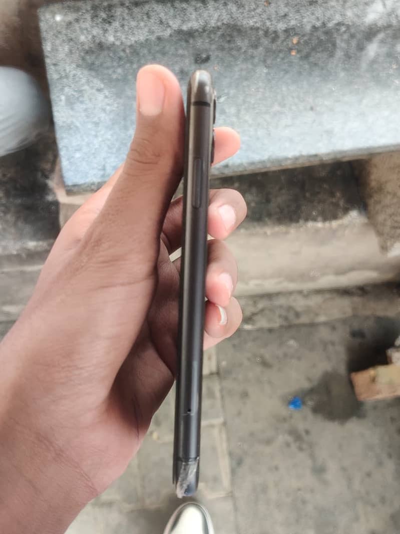Apple iPhone 11 2