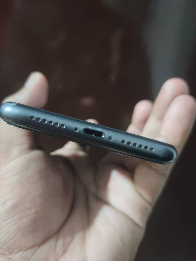 Apple iPhone 11 2