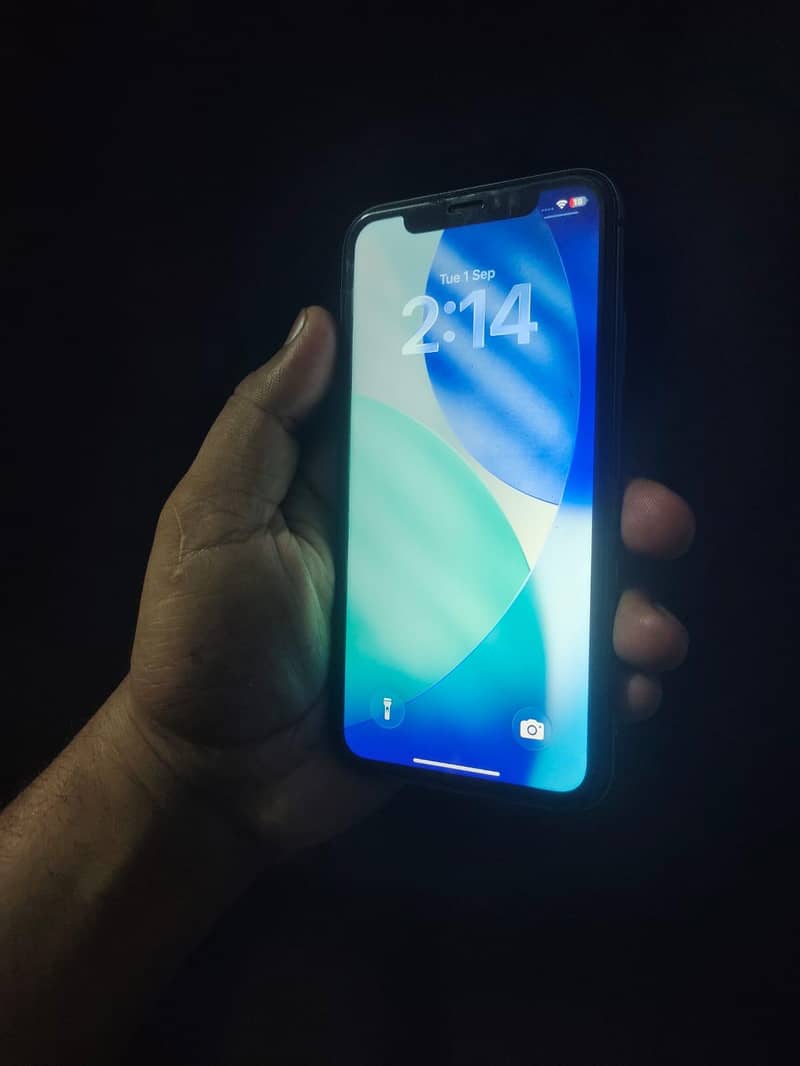 Apple iPhone 11 3