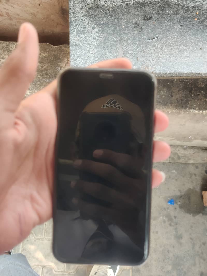 Apple iPhone 11 5