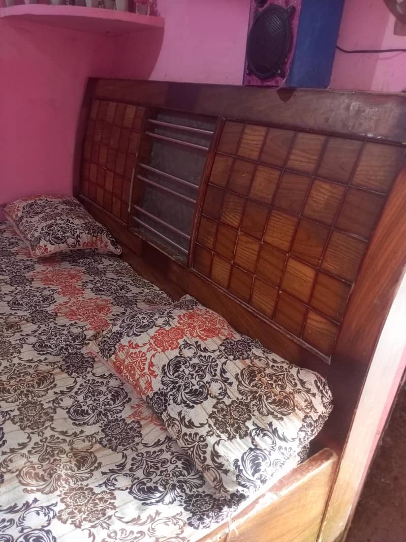 bed used 1