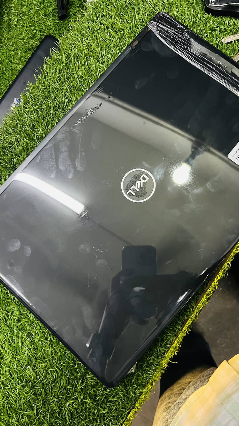Dell precision 3520 1