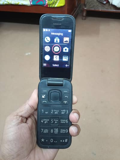 Nokia 2660 flip Mobile