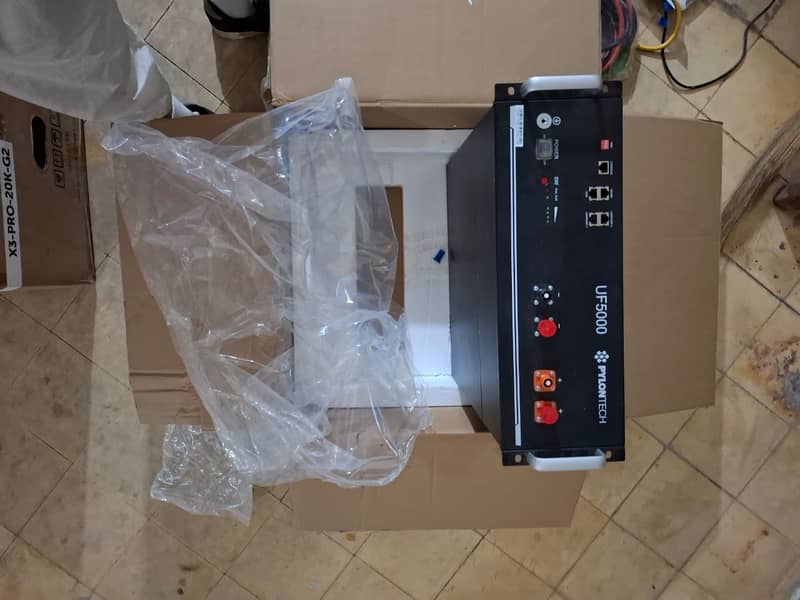 Pylontec UF5000 Lithium Battery 1