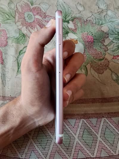 Apple iPhone 6S